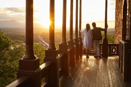 Evenings at Olana: Ecology Walk + Piazza Toast